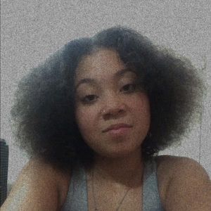 Meet your Posher, Lena